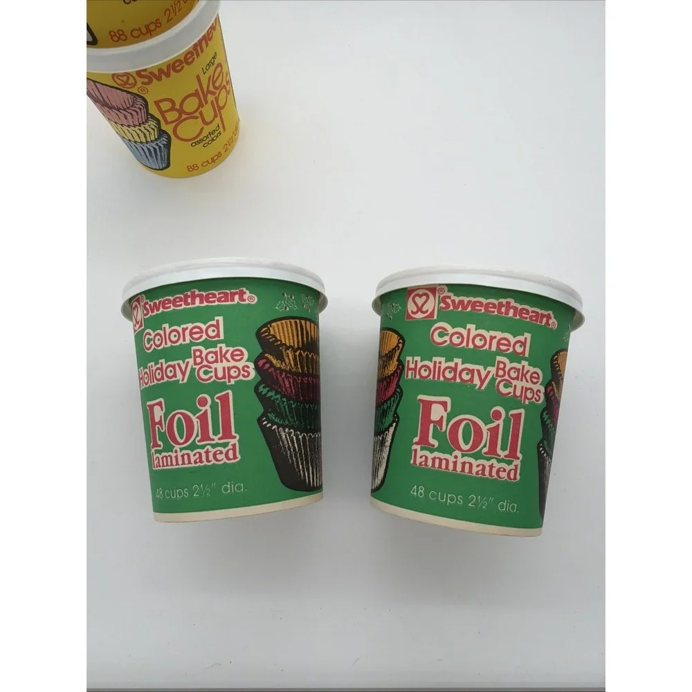 Vintage Sweetheart Bake Cups Cupcake Liners Yellow Green Decor New Lot Of 4 READ